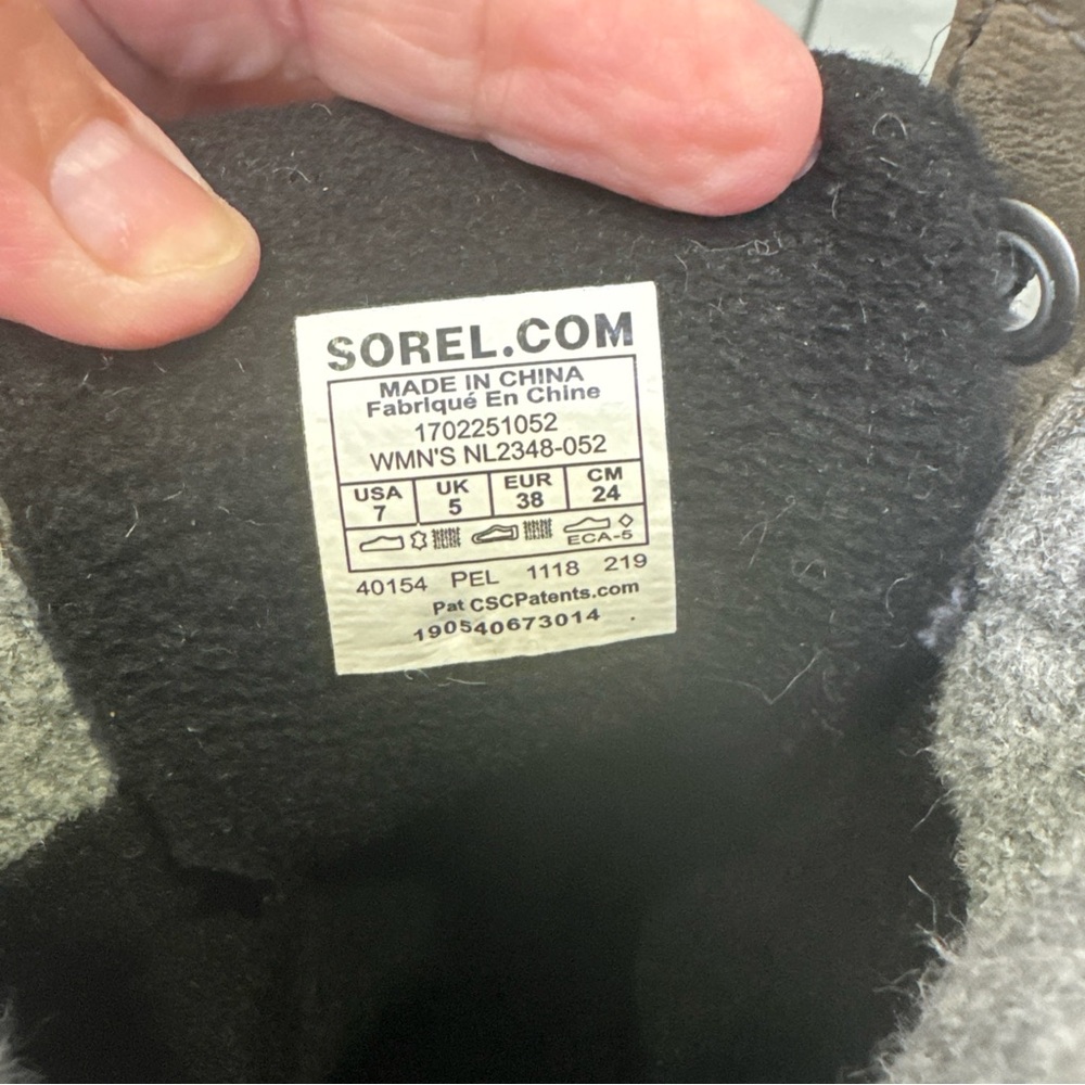 Sorel Olive Green and Black Lace-Up Duck Booties with Gray Cuff - Picture 12 of 13